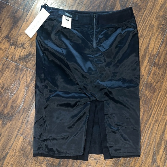 Versace Versus Skirt - Picture 4 of 10